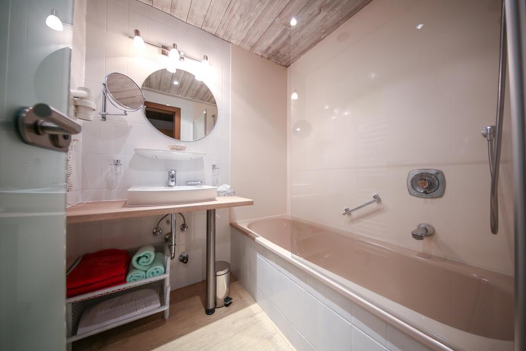 Hotel Landhaus Carla Mayrhofen Quarto foto